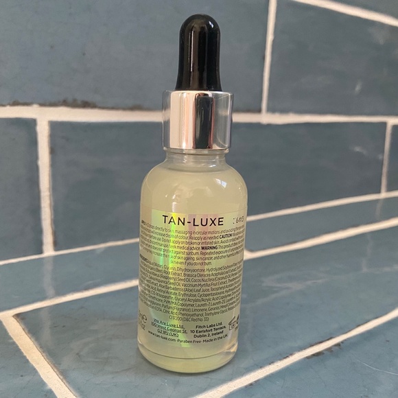 Tan-Luxe Super Serum for Face + Décolletage - Picture 2 of 2
